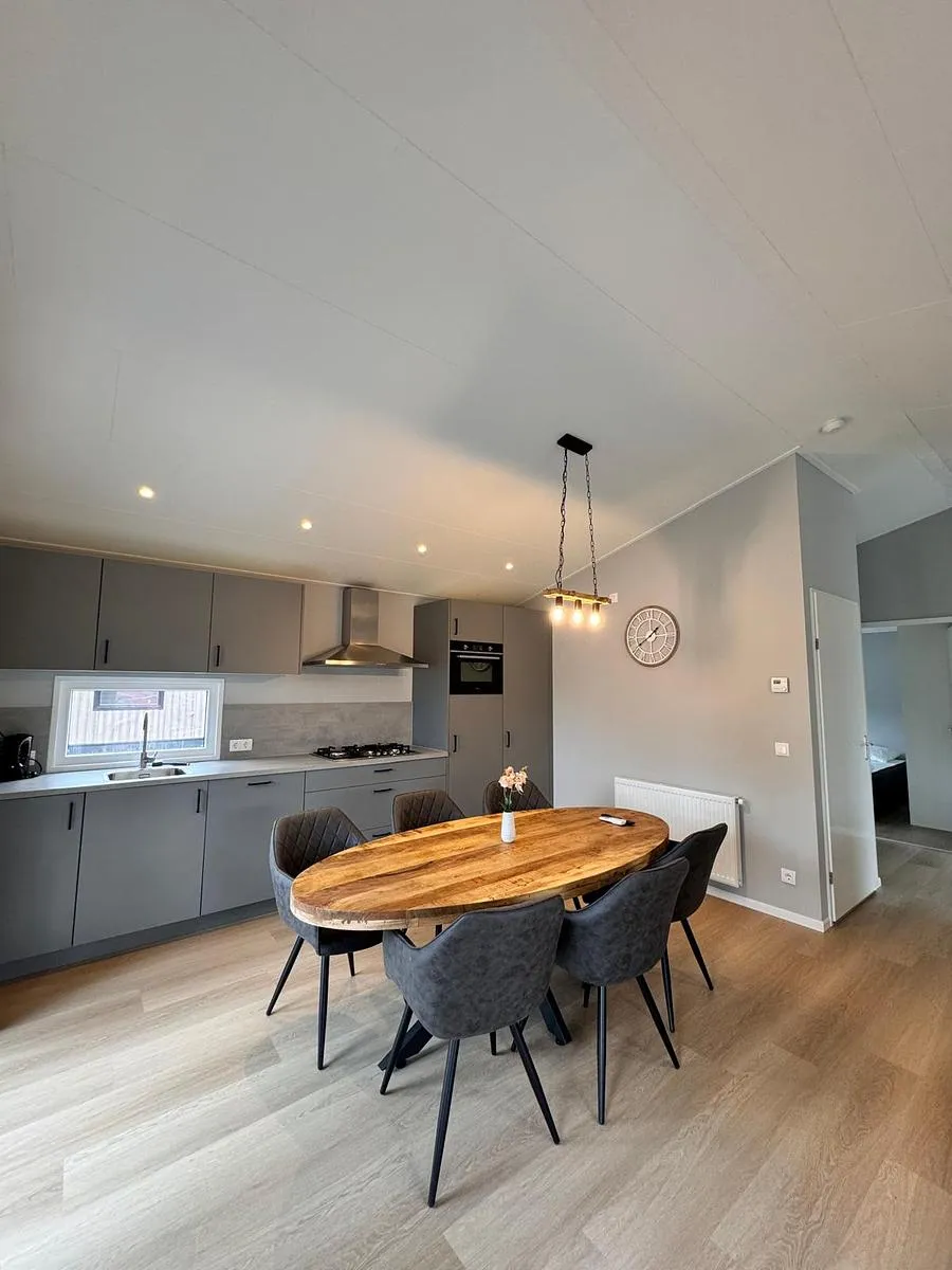 Villa Riant 6 persoons — interieur en omgeving, foto 2